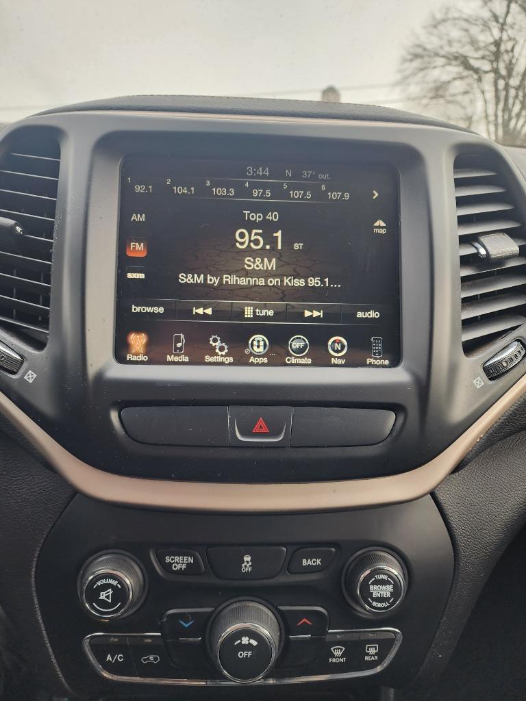 2017 Jeep Cherokee Latitude - Photo 12