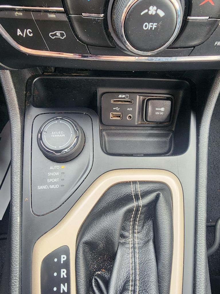 2017 Jeep Cherokee Latitude - Photo 15