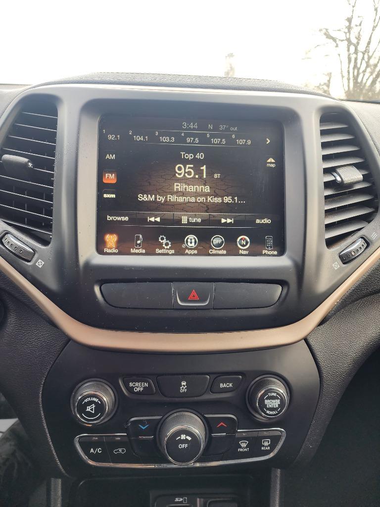 2017 Jeep Cherokee Latitude - Photo 16