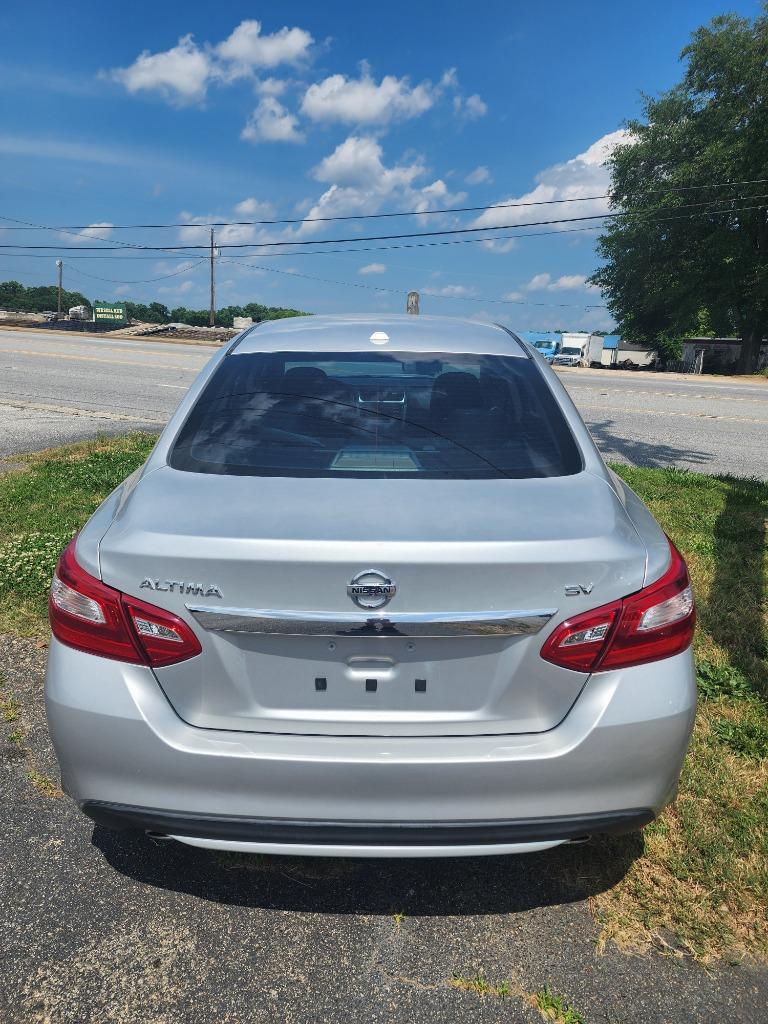 2017 Nissan Altima SV