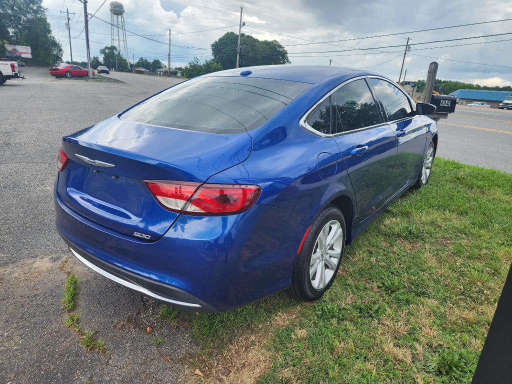 2015 Chrysler 200 Limited