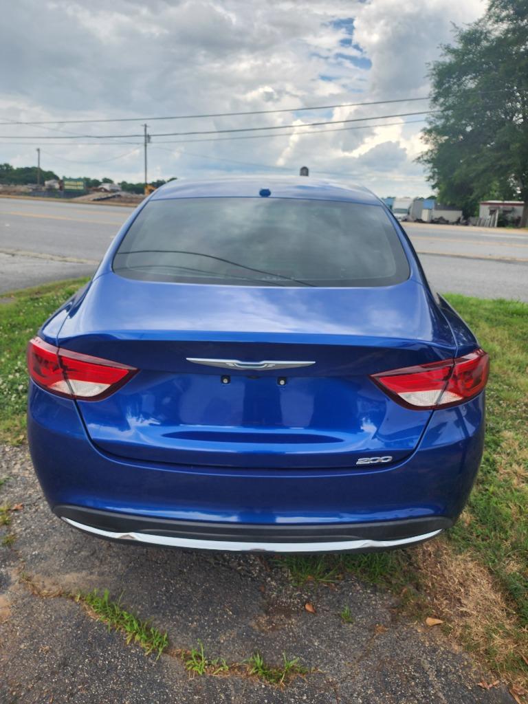 2015 Chrysler 200 Limited
