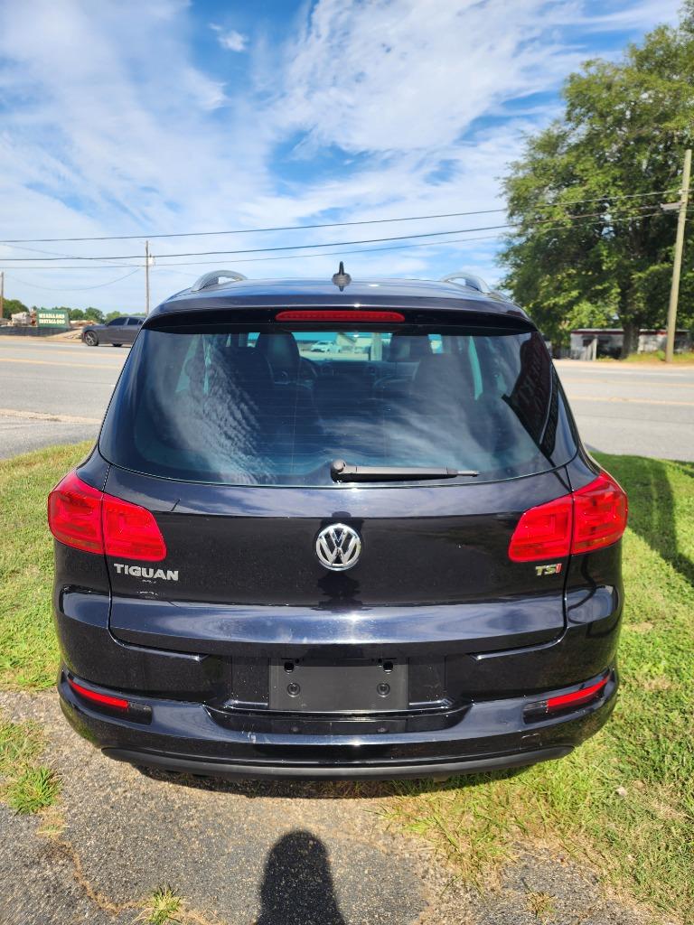 2017 Volkswagen Tiguan Sport
