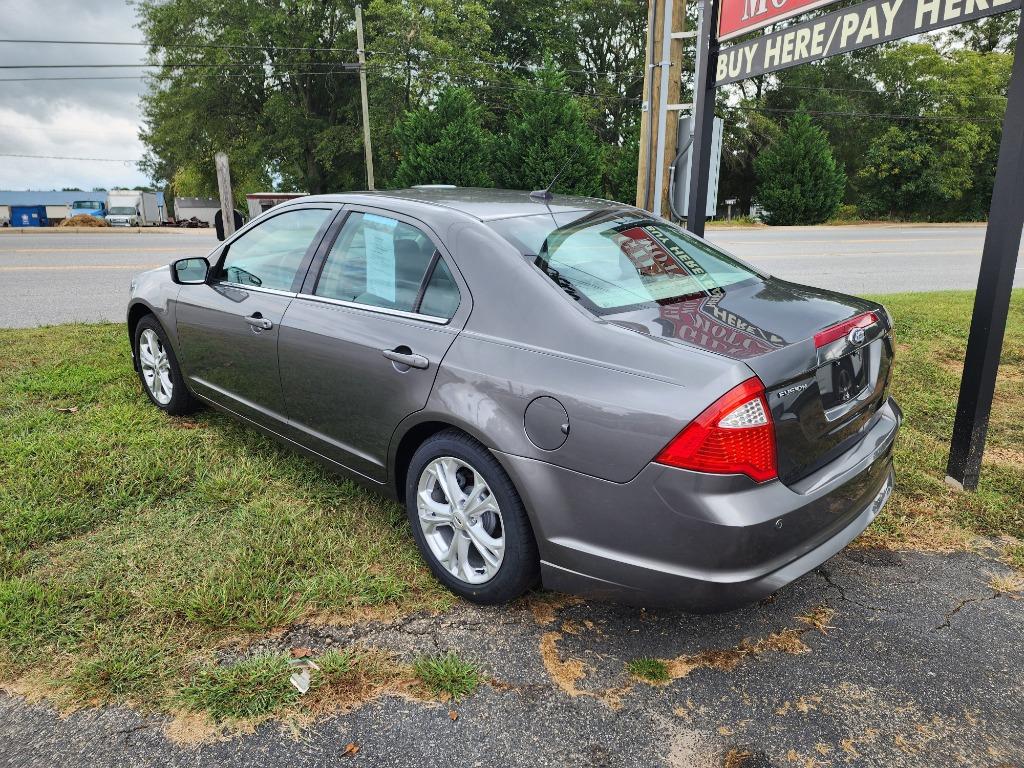 2012 Ford Fusion SE