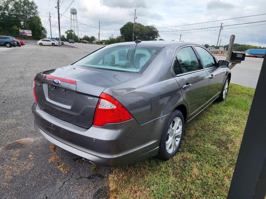 2012 Ford Fusion SE