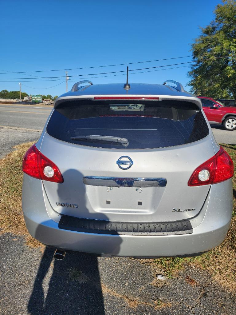 2011 Nissan Rogue SV