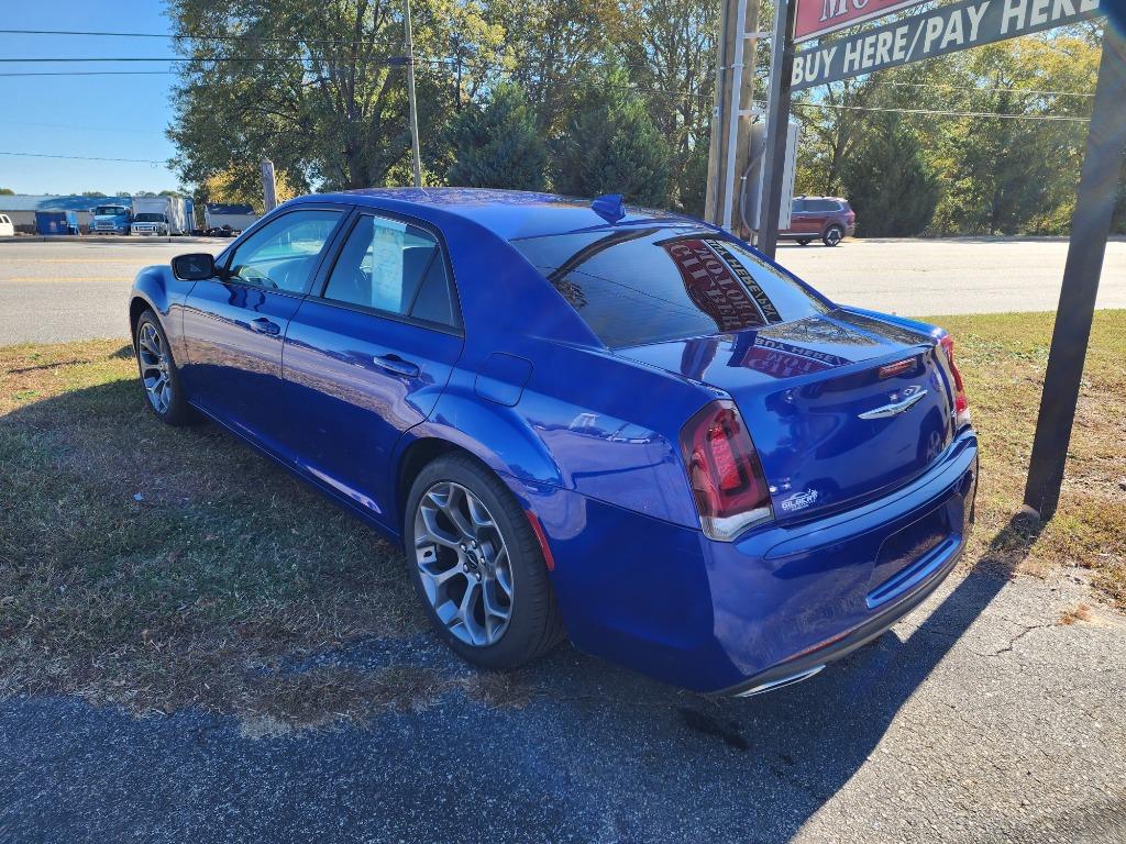 2018 Chrysler 300 Touring