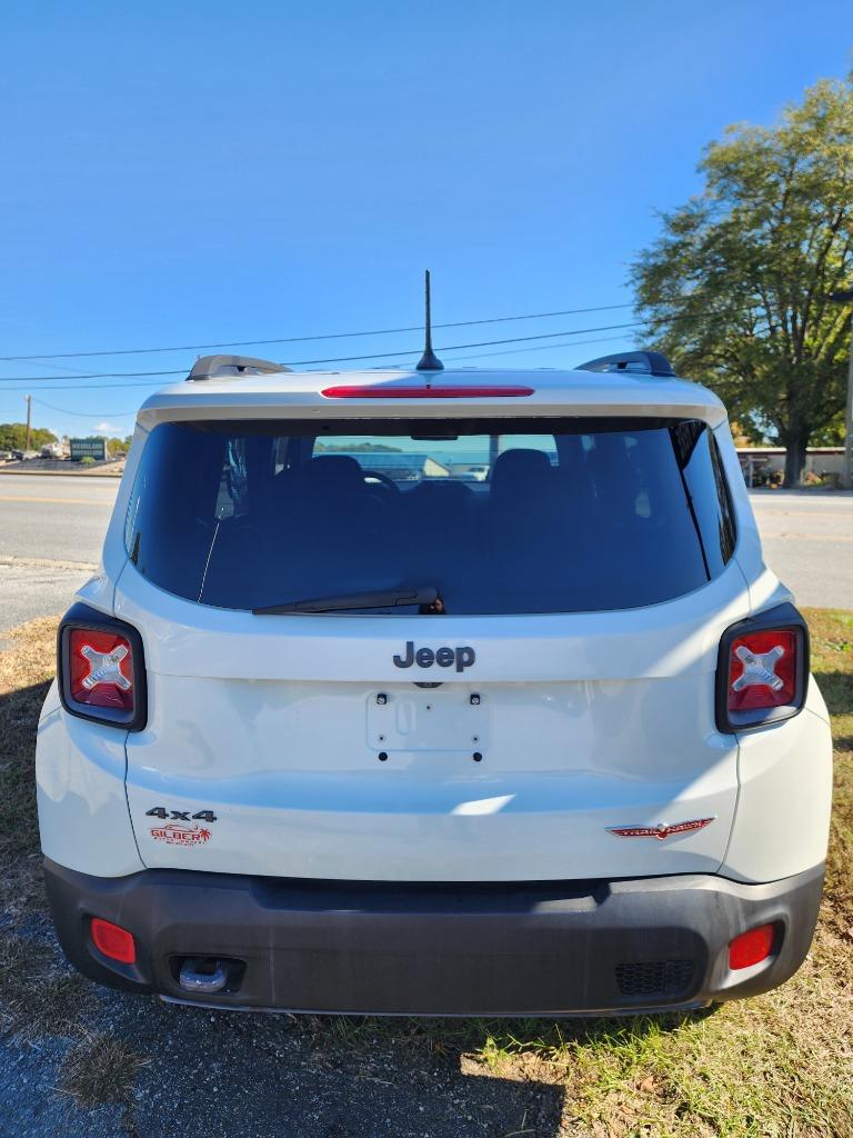 2016 Jeep Renegade Trailhawk