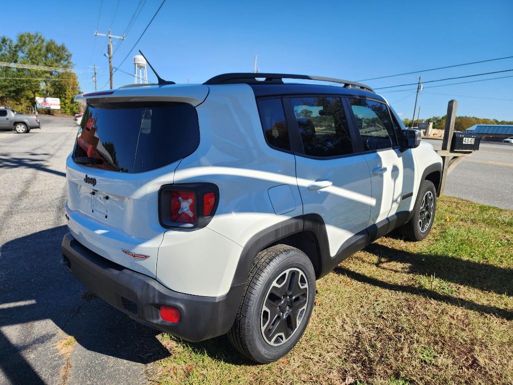2016 Jeep Renegade Trailhawk