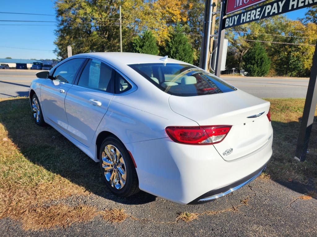 2016 Chrysler 200 Limited