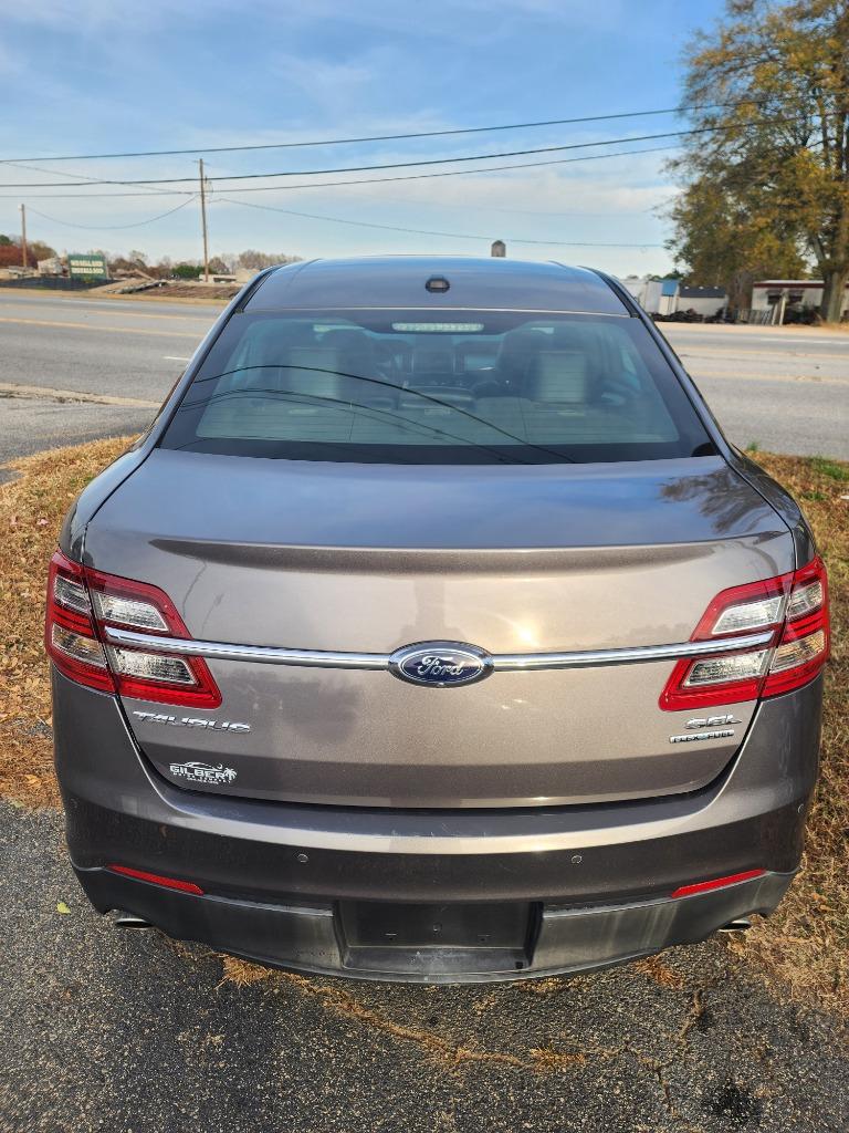 2014 Ford Taurus SEL