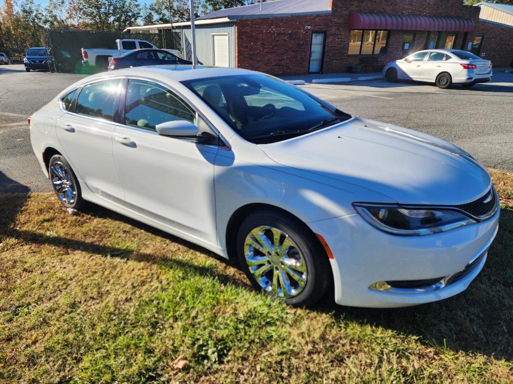 2016 Chrysler 200 Limited