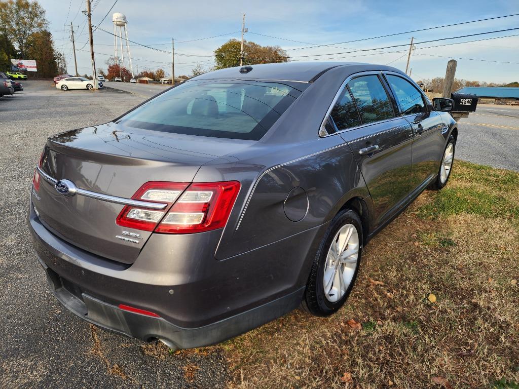 2014 Ford Taurus SEL