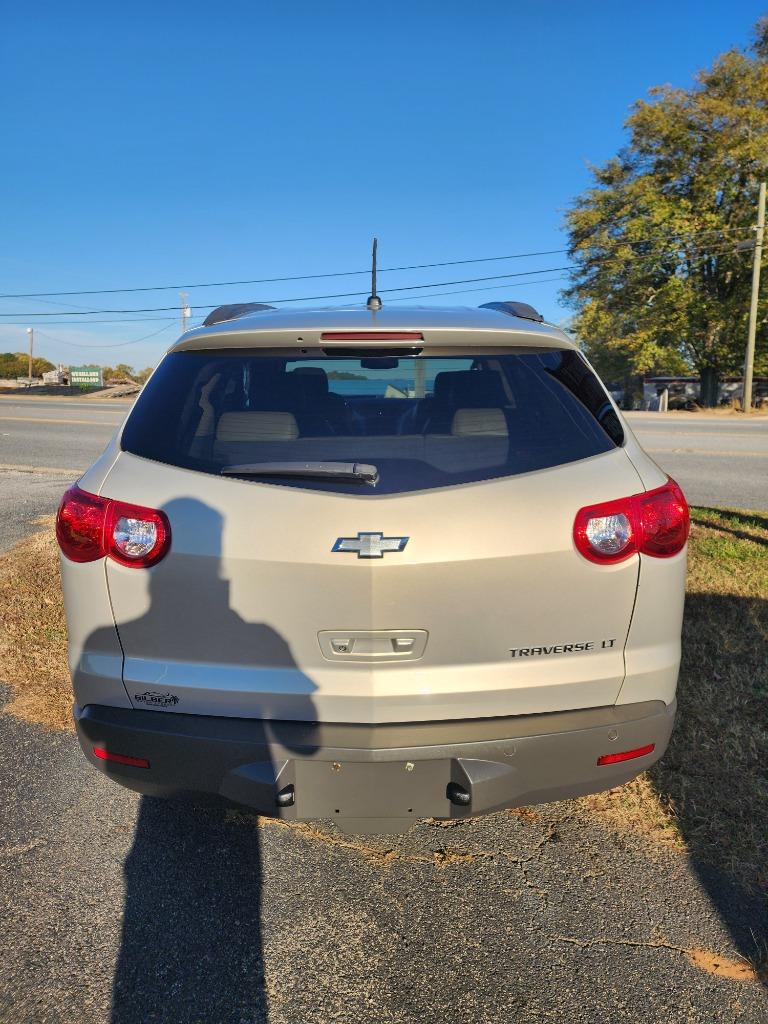 2011 Chevrolet Traverse LT