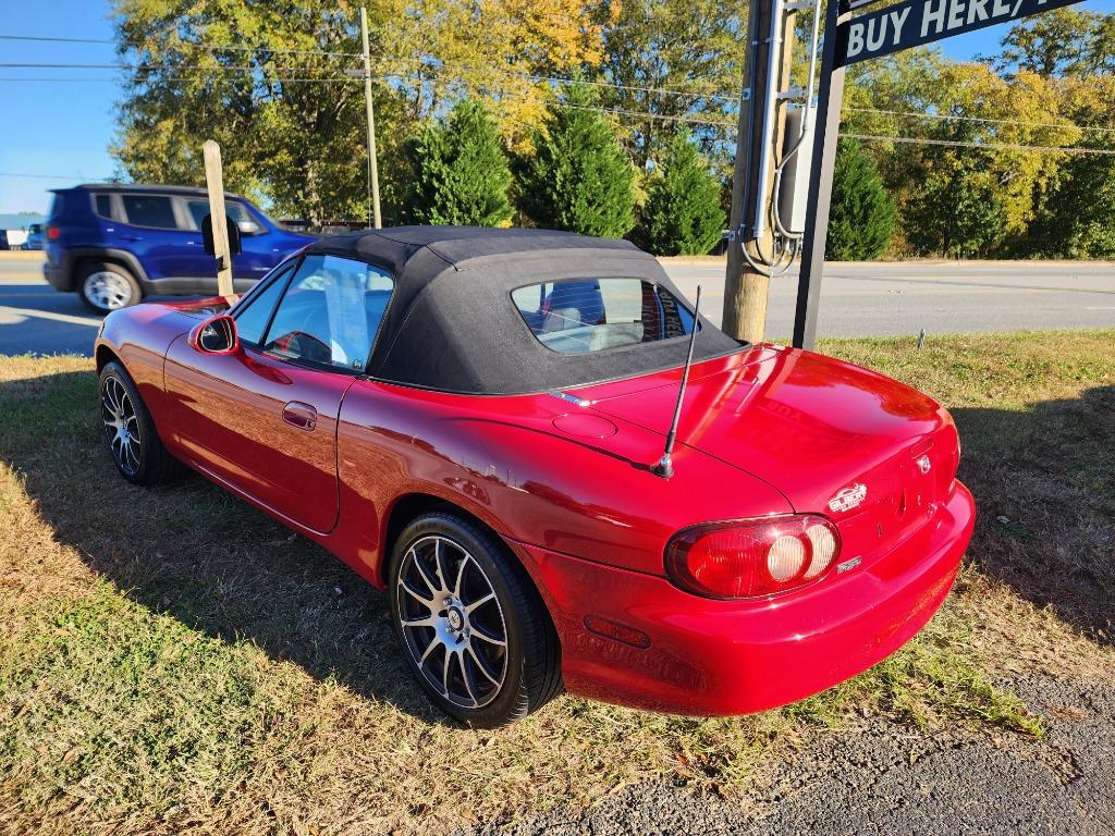 2003 Mazda MX-5 Miata Base