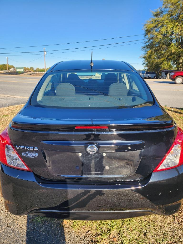 2018 Nissan Versa S Plus