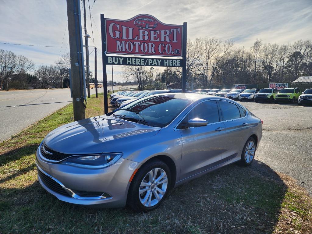 2015 Chrysler 200 Limited's photo